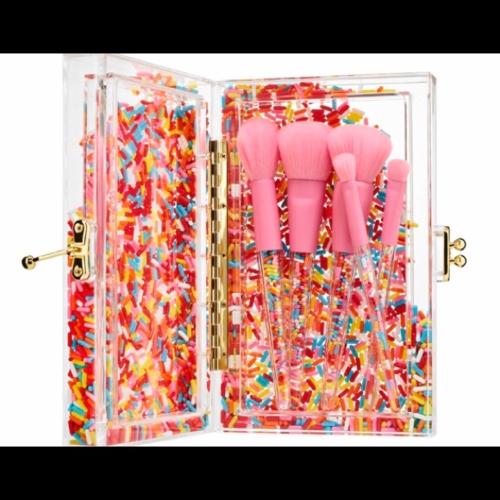Sephora Collection x Museum of Ice Cream Brushes